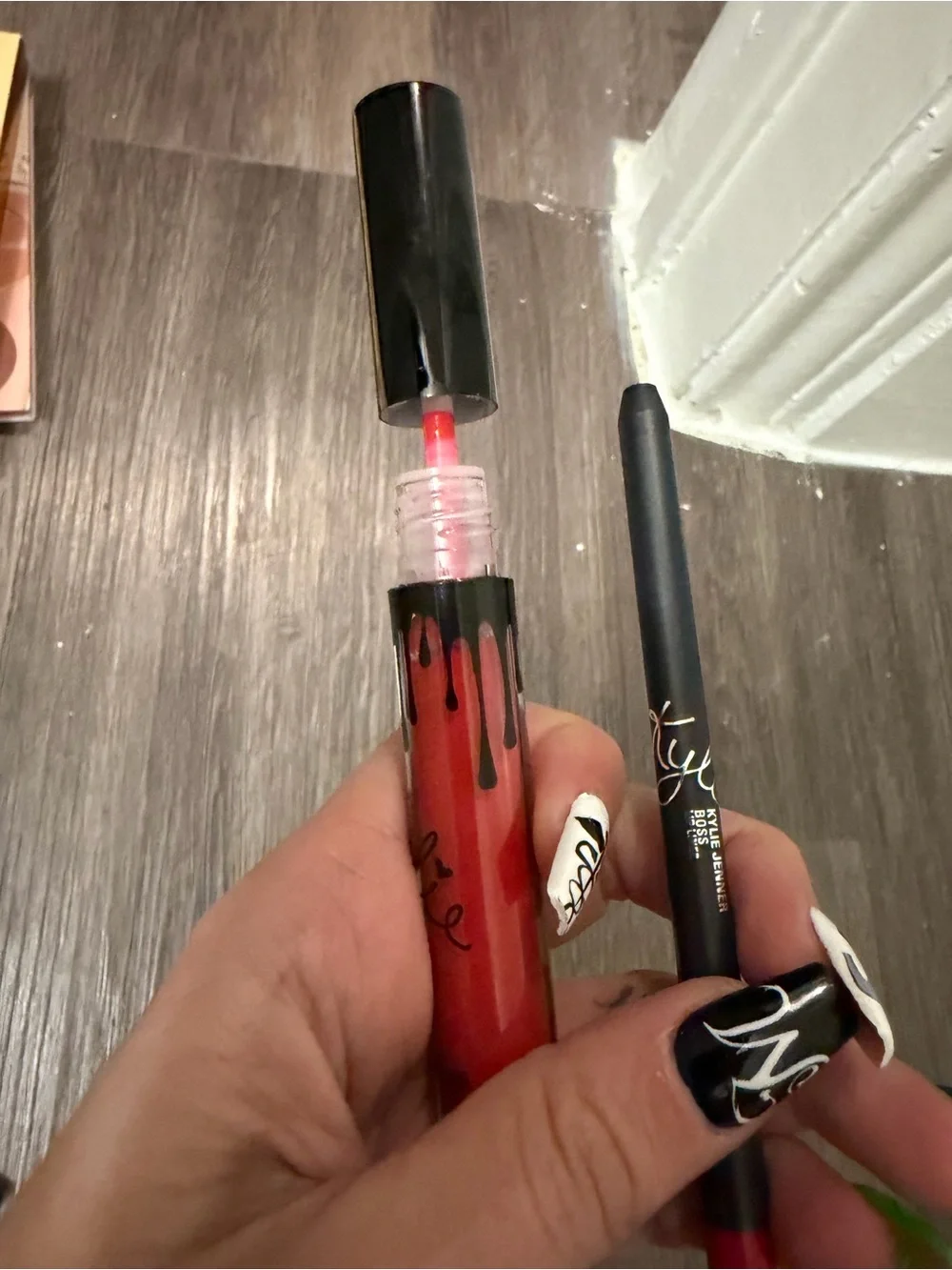 Kylie Lip Kit- color & lipliner- BOSS